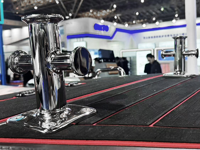 크로스 도킹 요트